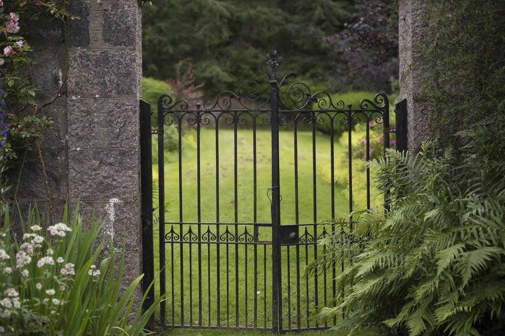 Lys-Na-Greyne Bed & Breakfast Aboyne Dış mekan fotoğraf